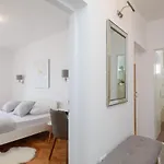 Croatia Апартаменты *